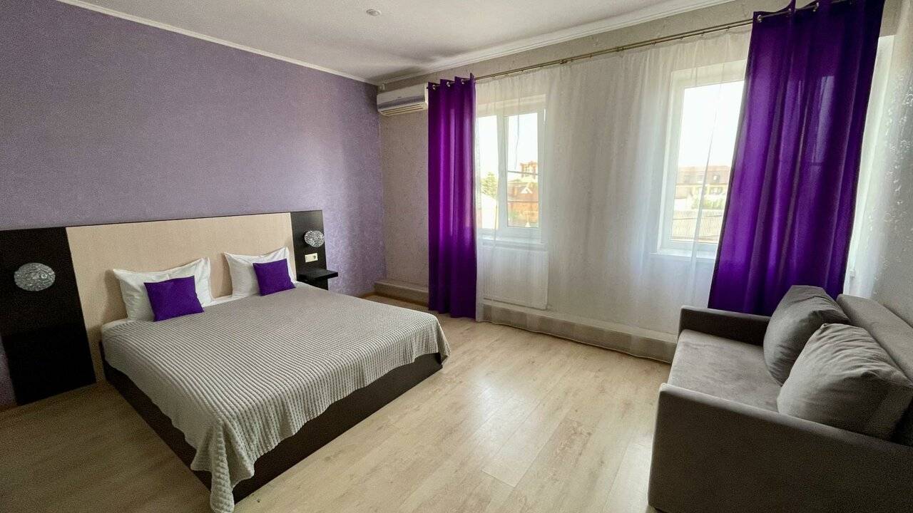 Номер стандарт с 1 двуспальной кроватью